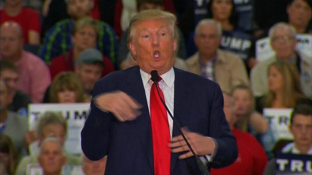 Trump mocks reporter's disability